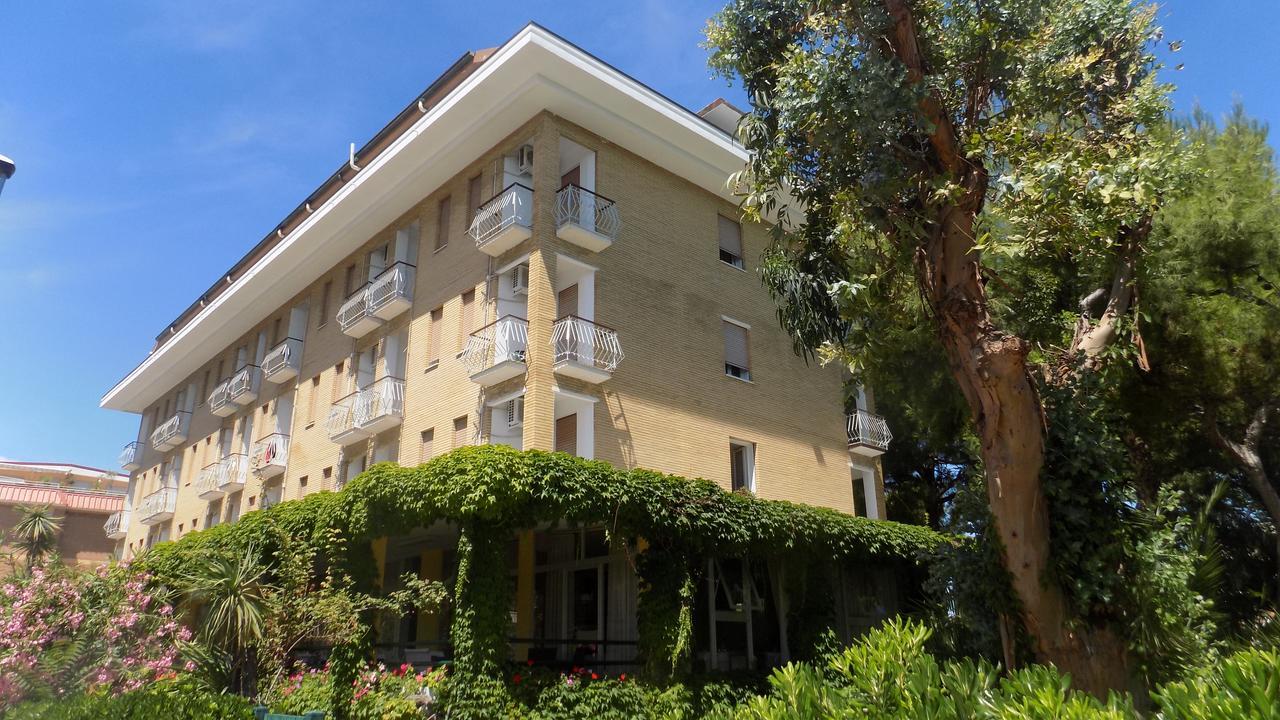 סן בנדטו דל טרנטו Hotel Parco מראה חיצוני תמונה